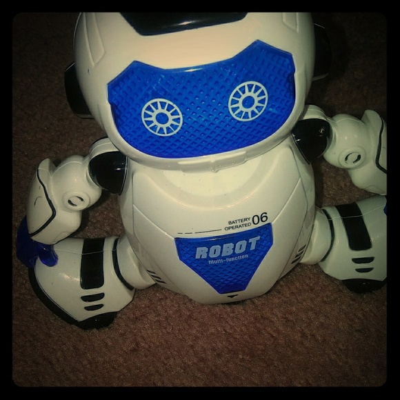 Dancing Robot - Picture 1 of 4
